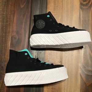 New- Black Converse Hight Tops All Star Platform